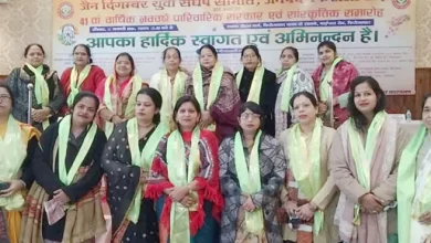 Firozabad News फ़िरोज़ाबाद। जैन युवा संघर्ष समिति का 41 वां वार्षिकोत्सव, परिवार संस्कार समारोह में अनेकों धार्मिक, सांस्कृतिक कार्यक्रमों के साथ मनाया गया। जिसमे जनप्रतिनिधियो, समाजसेवियों को सम्मानित किया गया।